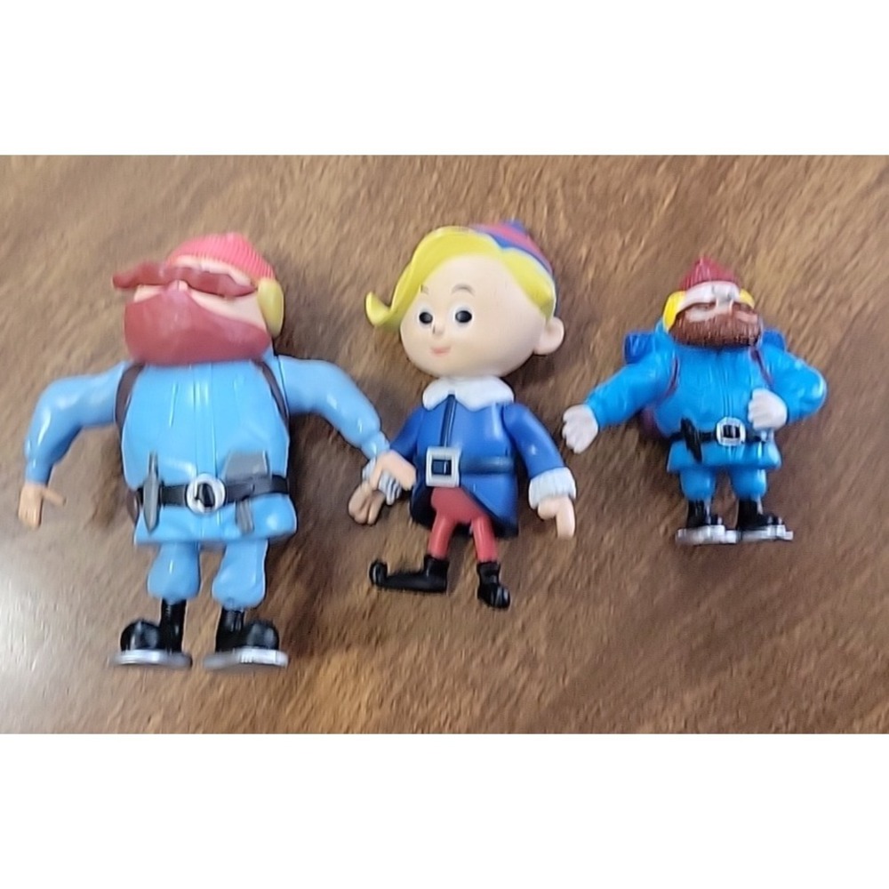Rudolph the Red Nosed Reindeer Island of Misfit Toys Lot Figures Need batteries